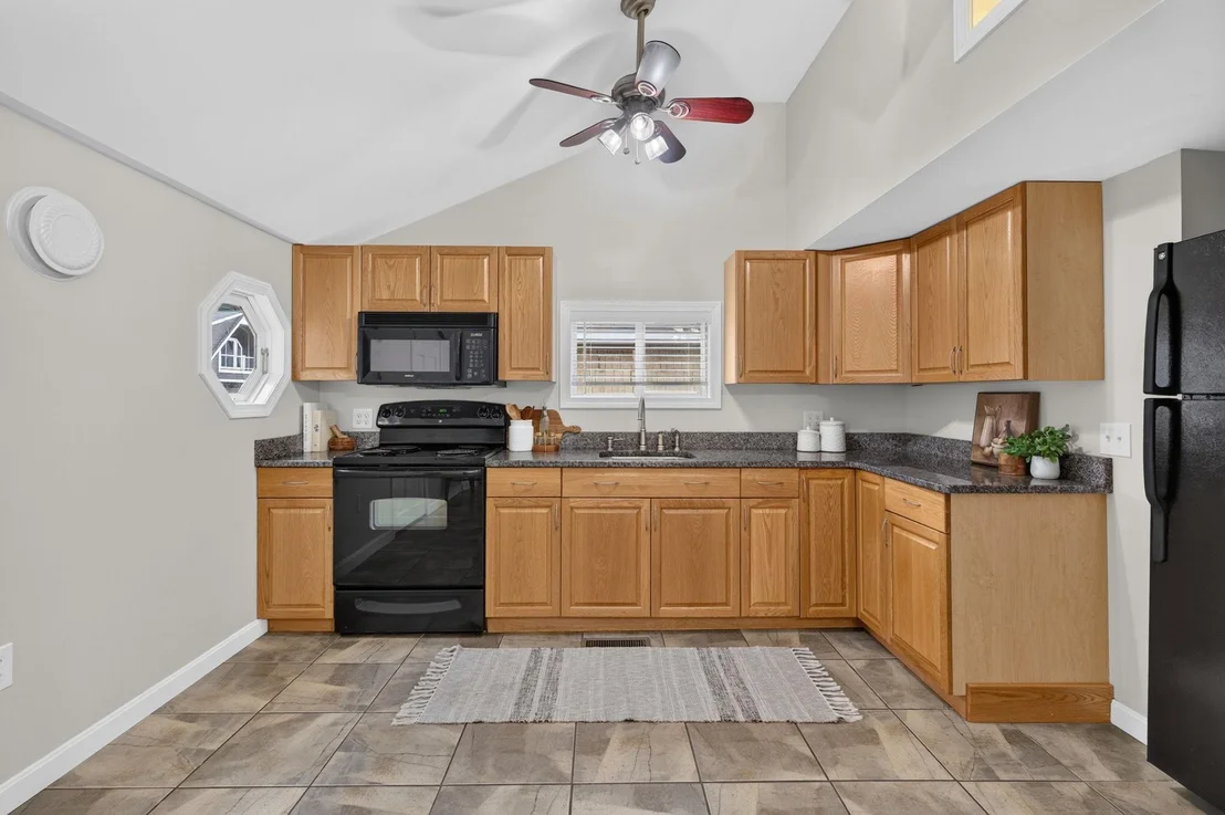 Photo of 20 Lakeside
