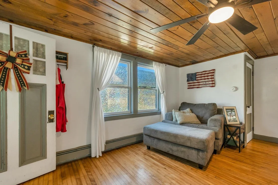 Photo of 40 Boston Hill