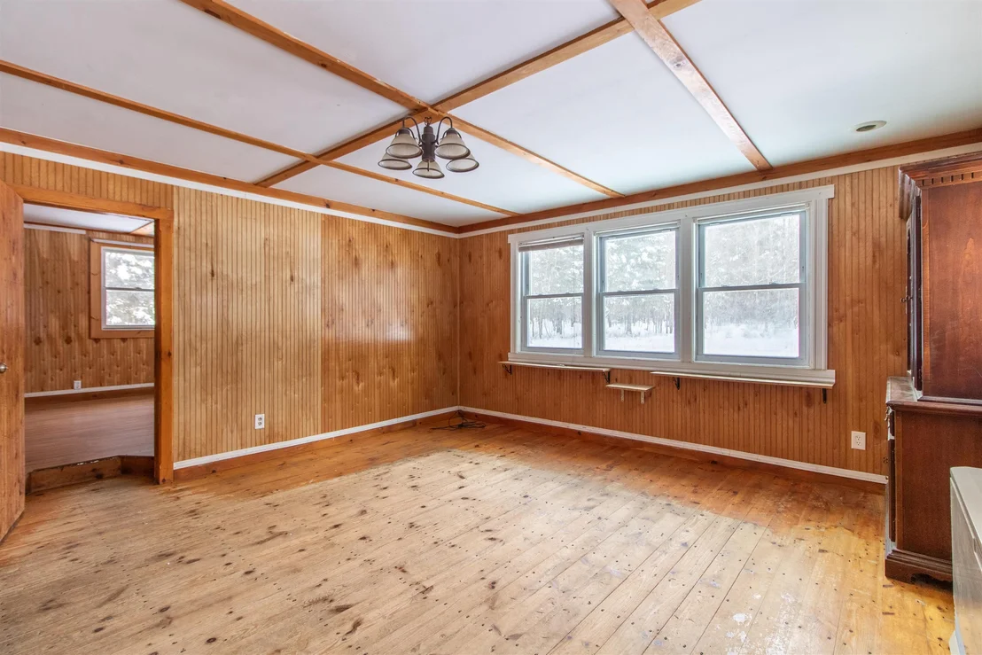Photo of 266 Collins Mill