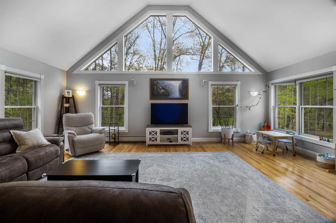 Photo of 278 Long Hill