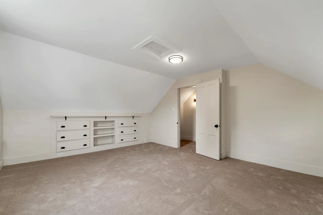 Photo of 33 Spruce