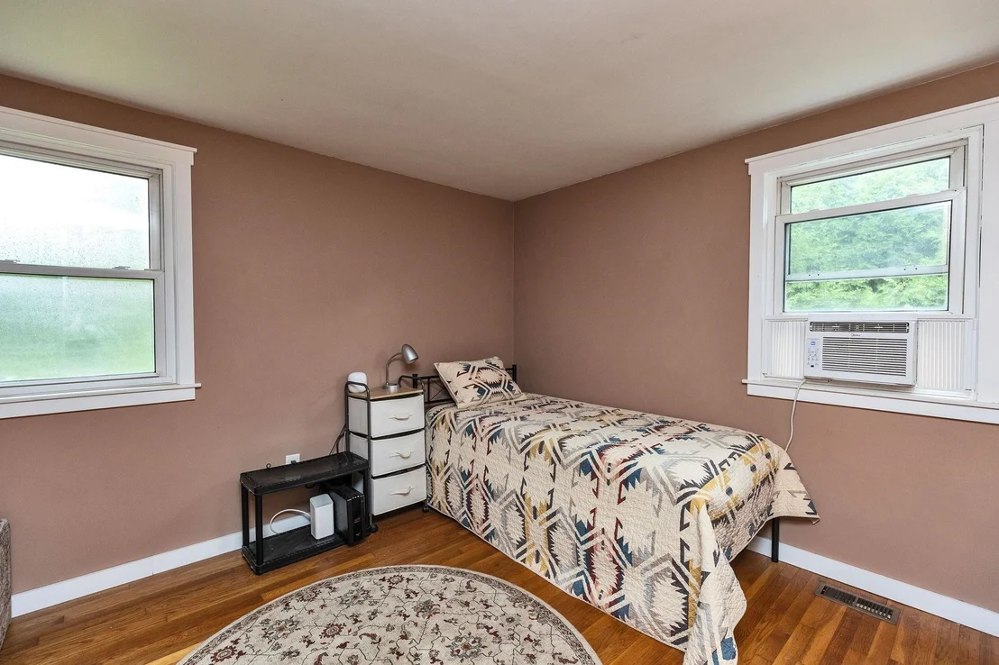 Photo of 17 Maple