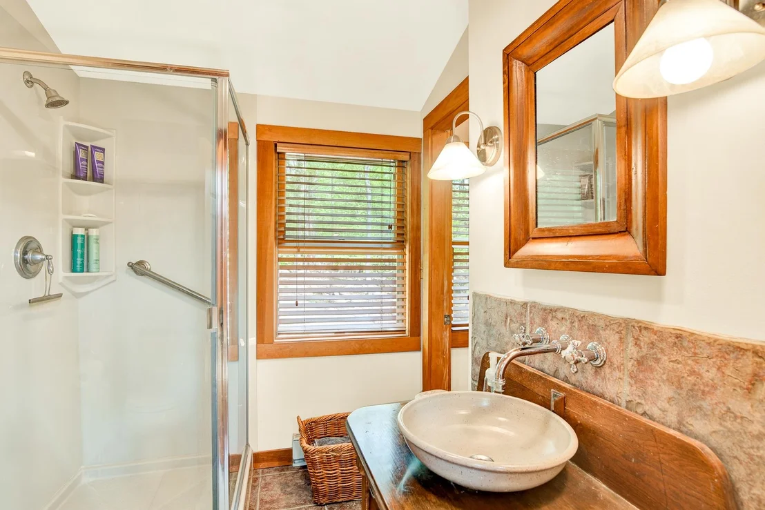 Photo of 759 1St Crown Point