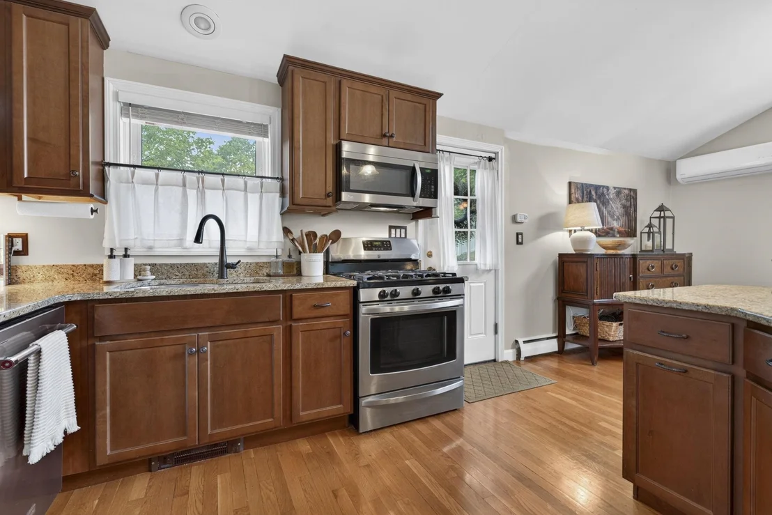 Photo of 130 Colgate