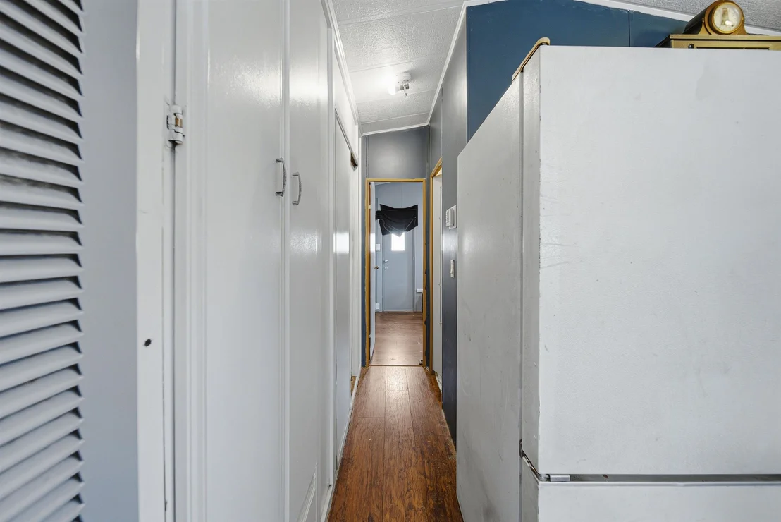 Photo of 14 Averill