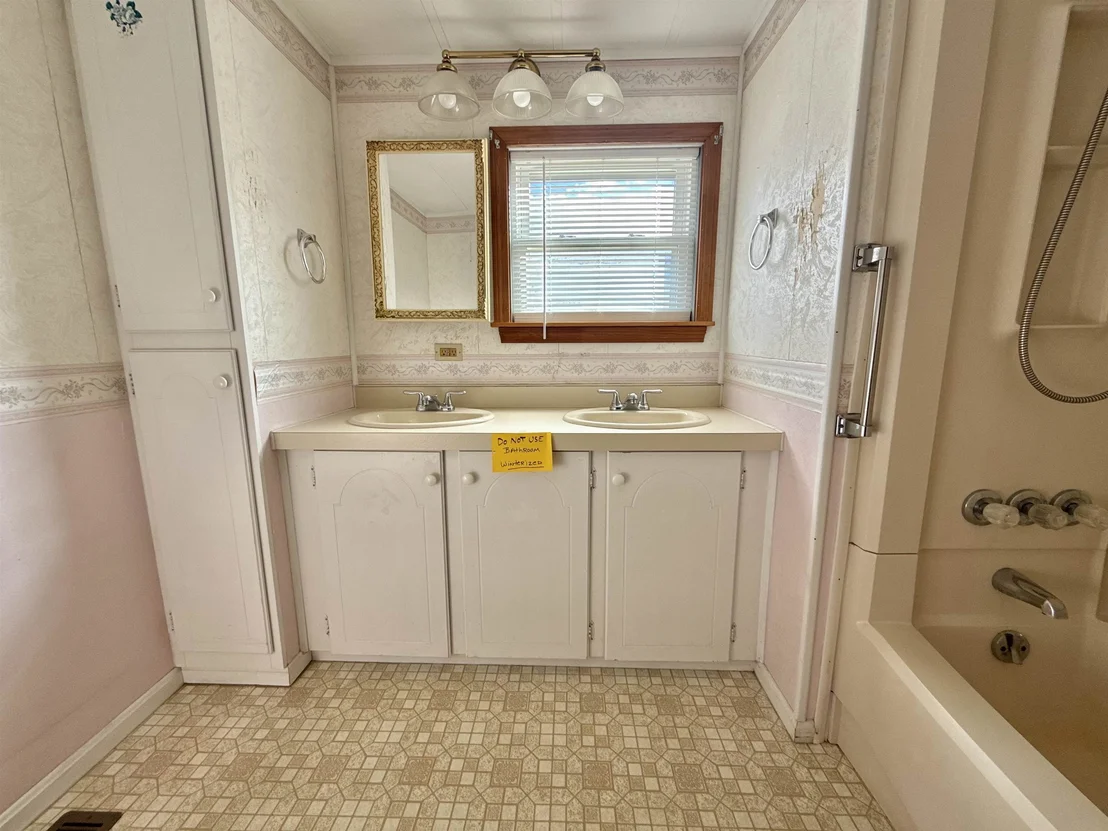 Photo of Unit 33 at 81 Crampton
