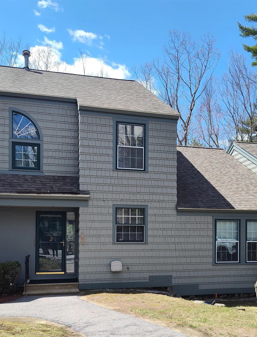 Photo of Unit 104 at 1465 Hooksett
