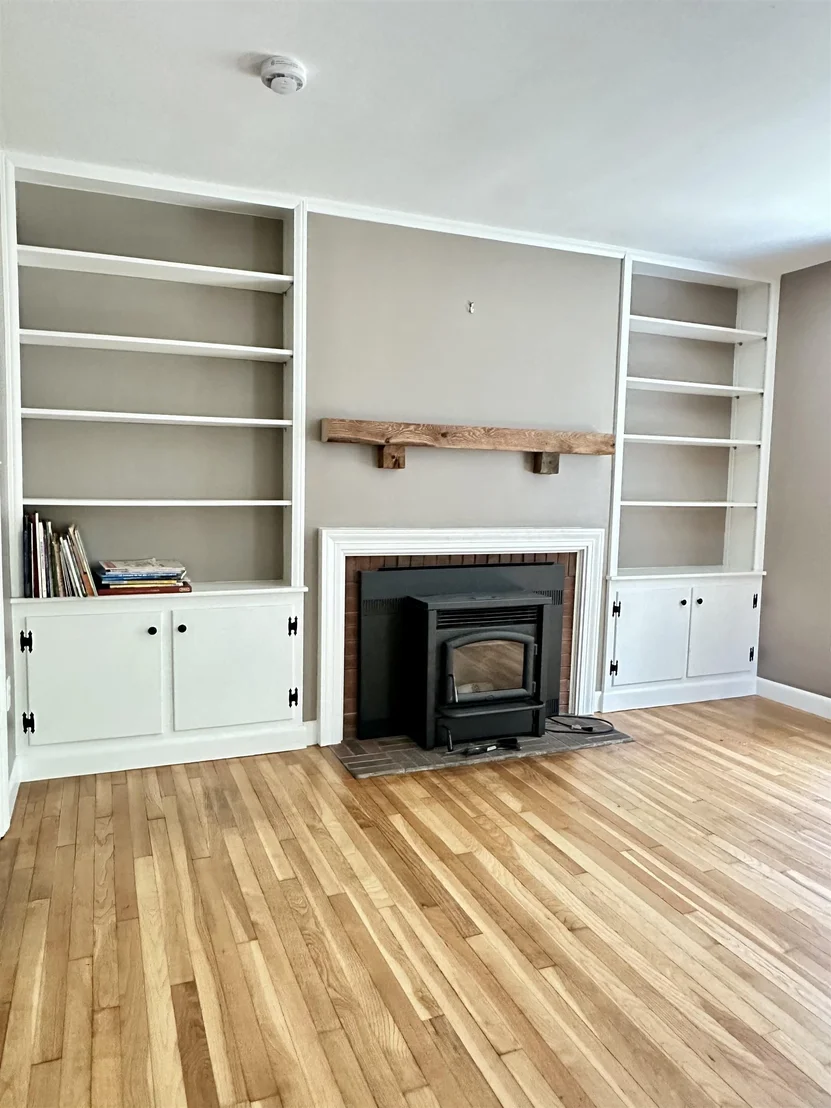 Photo of 720 Pine Banks