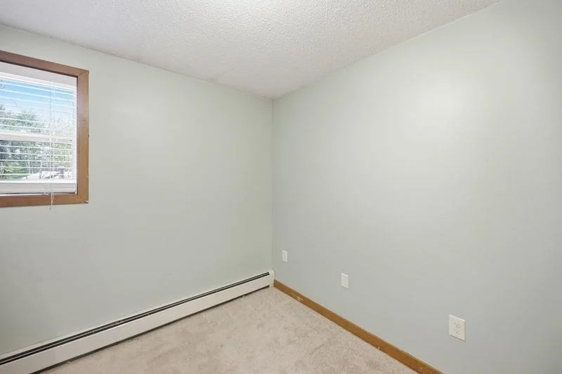 Photo of 10 Hillside