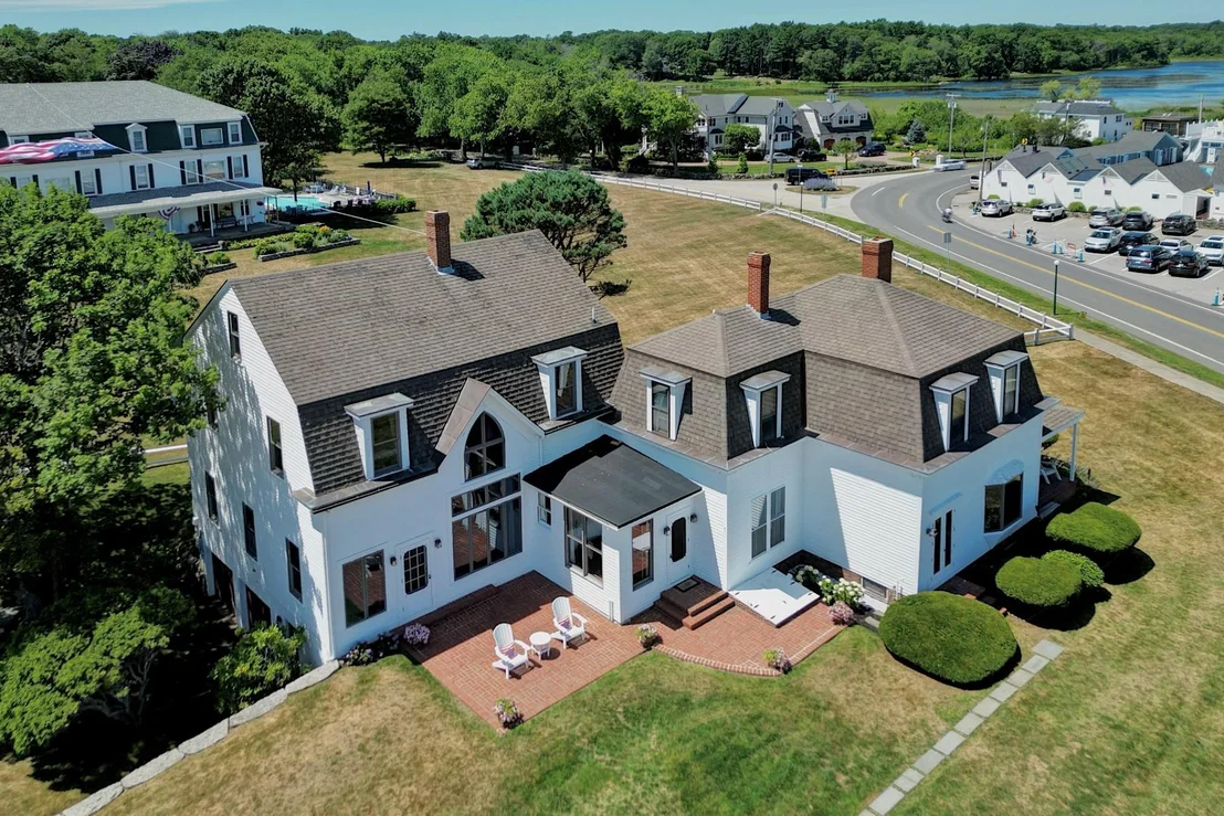 Photo of 1 South