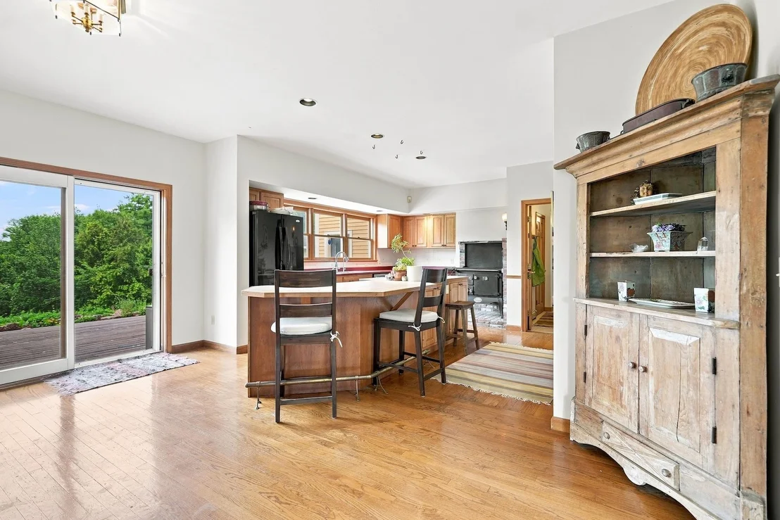 Photo of 656 Highland