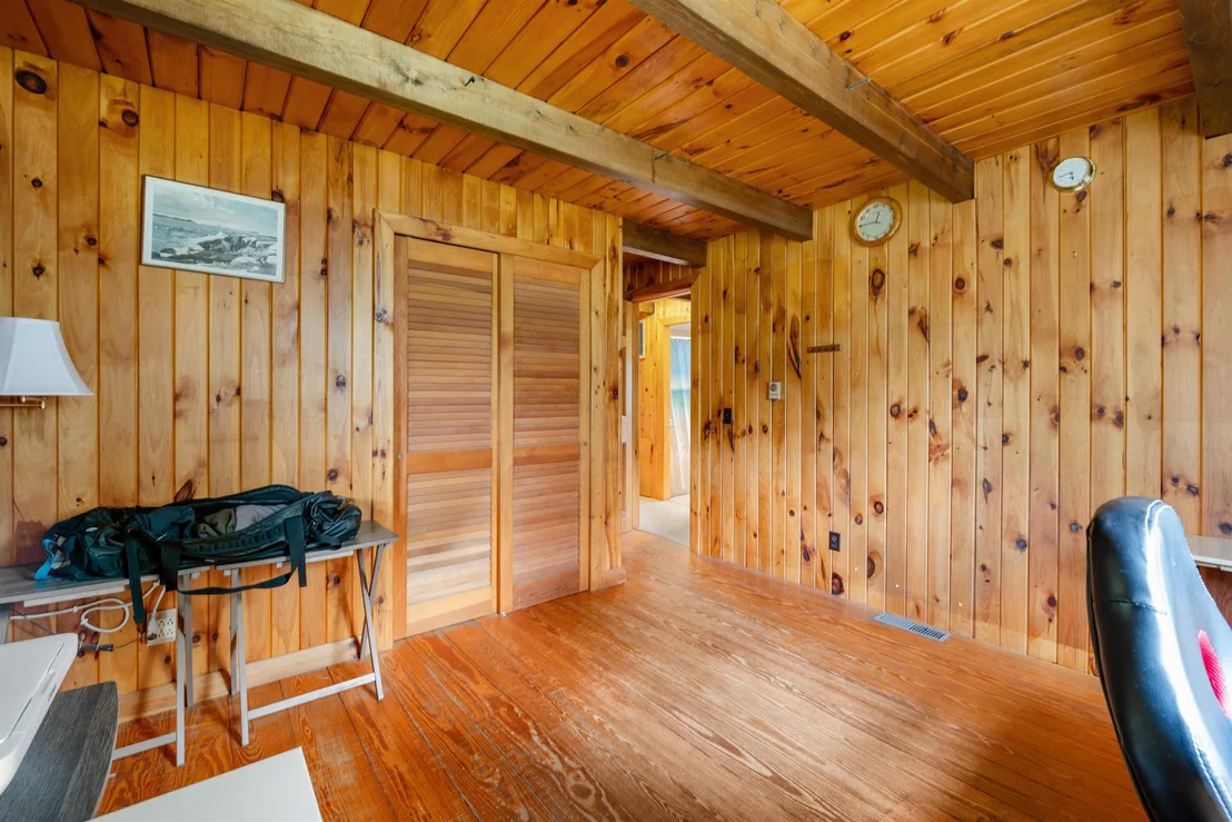 Photo of 44 Dubeau