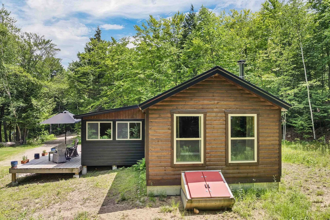 Photo of 30 Knox Mountain