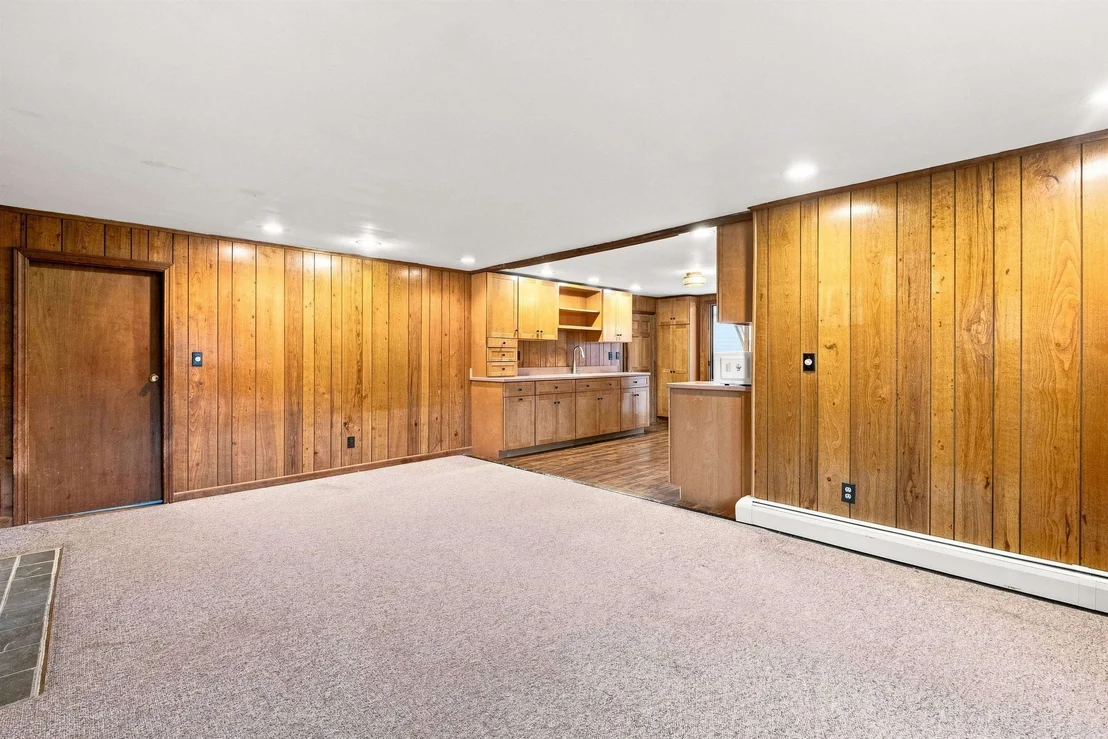 Photo of 580 Middle