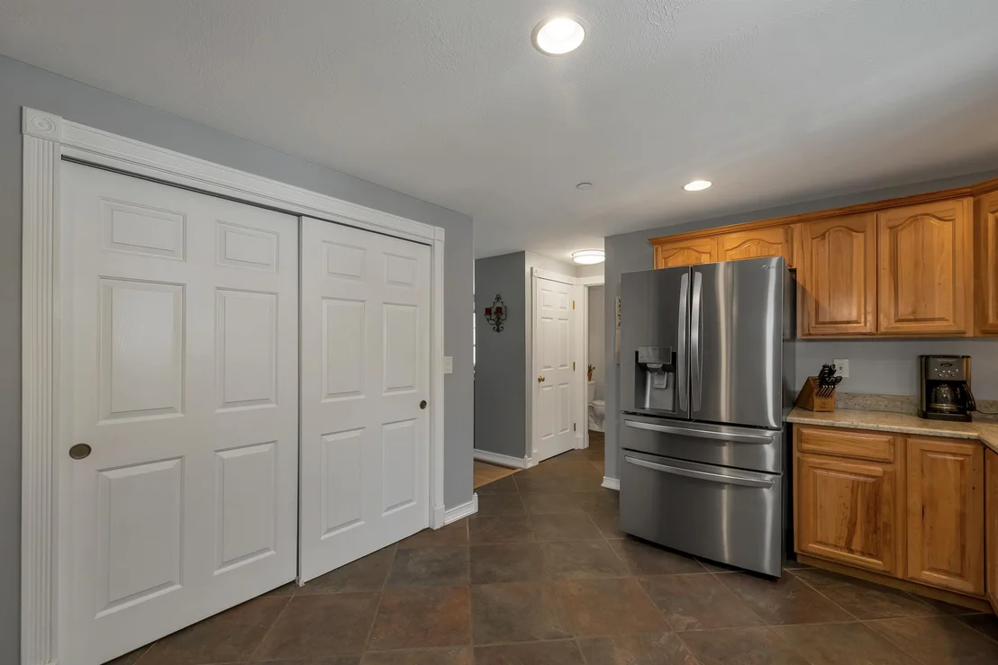 Photo of 71 Auburn