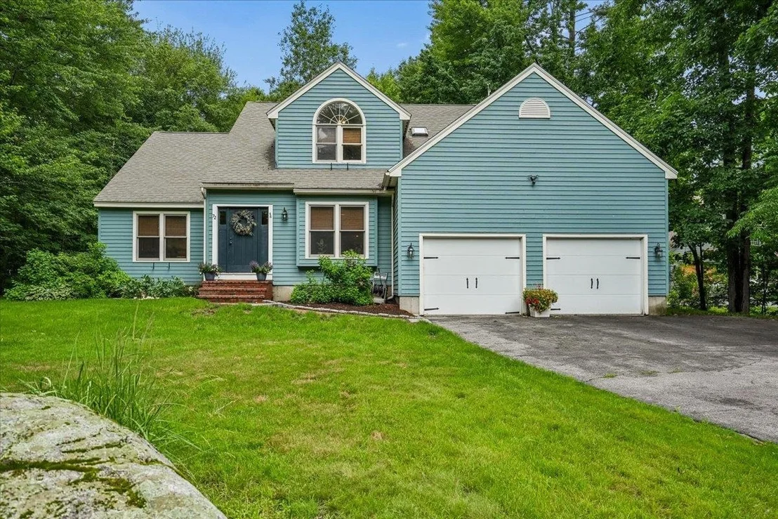 Photo of 72 Oakmont