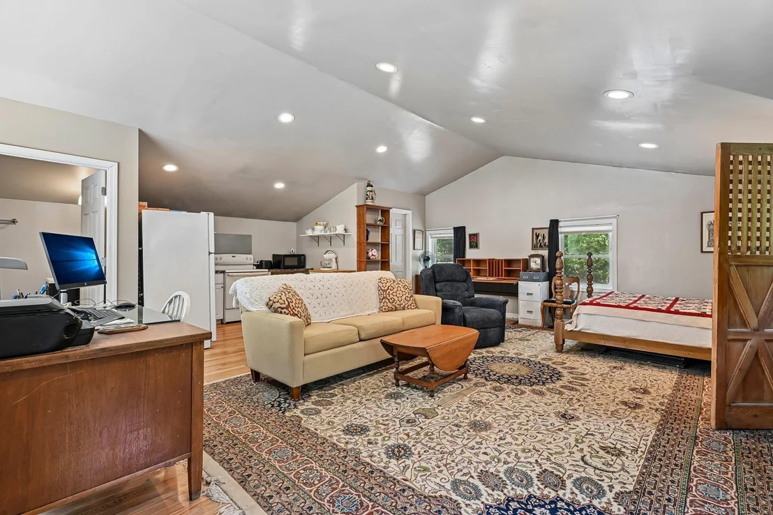 Photo of 76 Holts Point