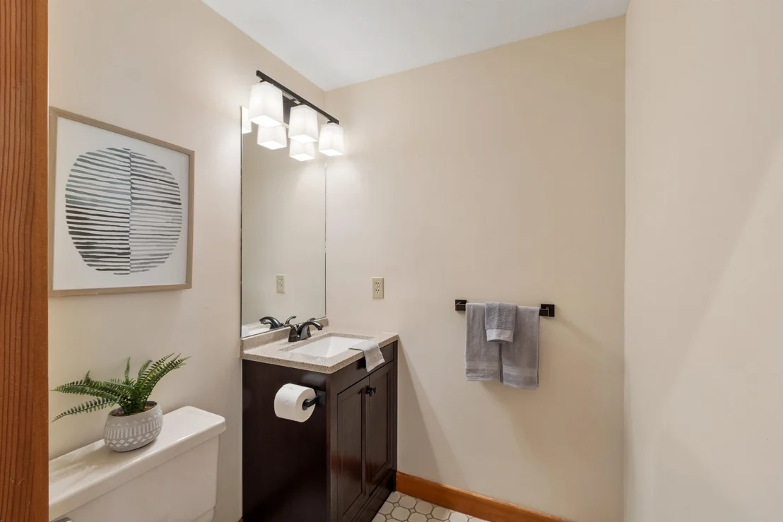 Photo of 6 Weston