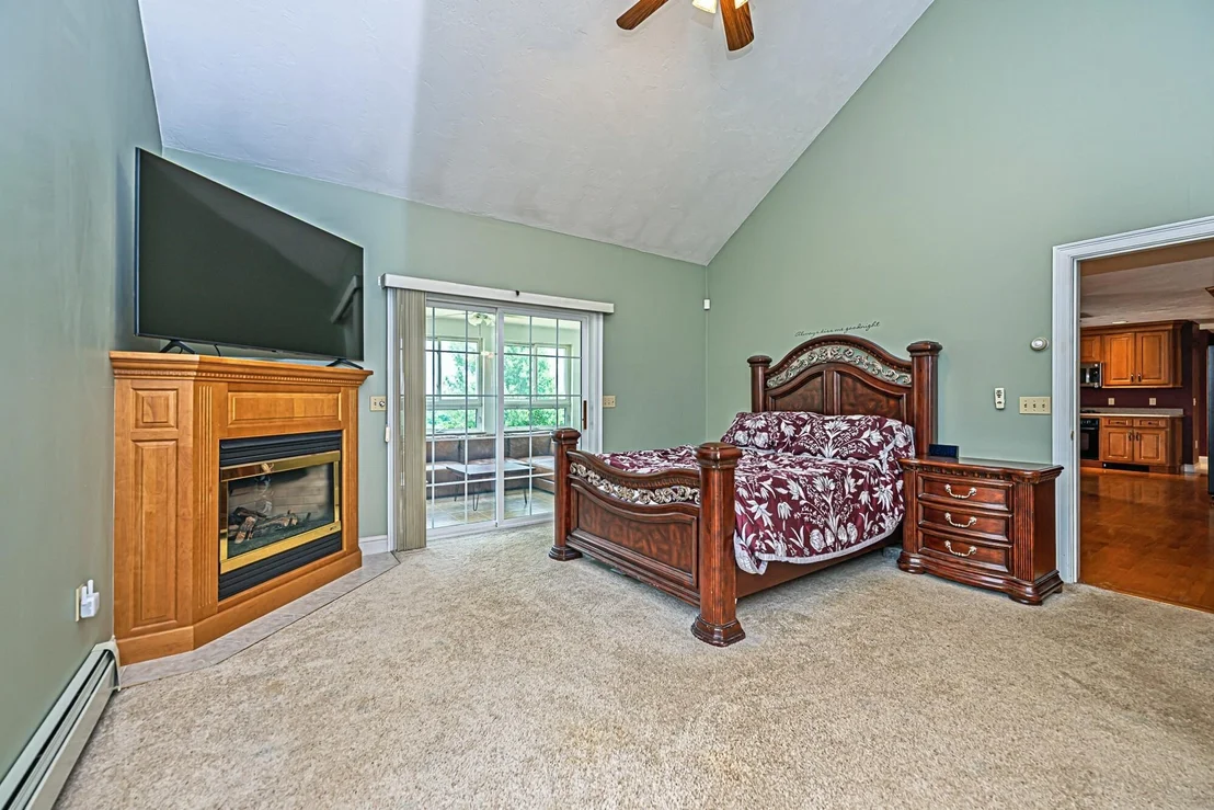 Photo of 72 Tenney