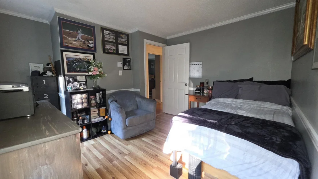 Photo of 2 Greenleaf