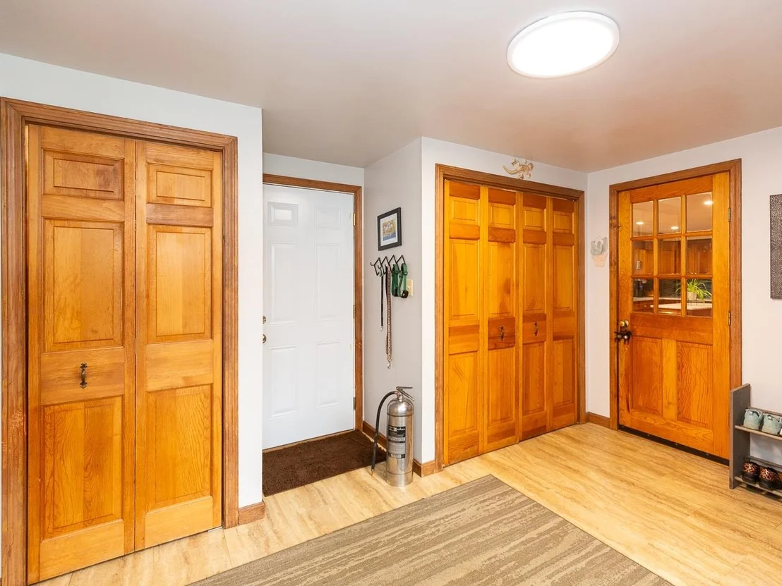Photo of 8 Laurel