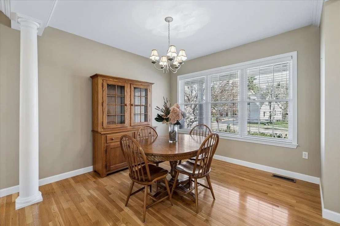 Photo of 32 White Pine