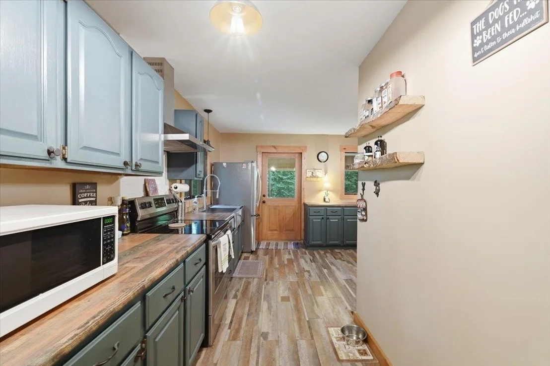 Photo of 17 Forest Ridge