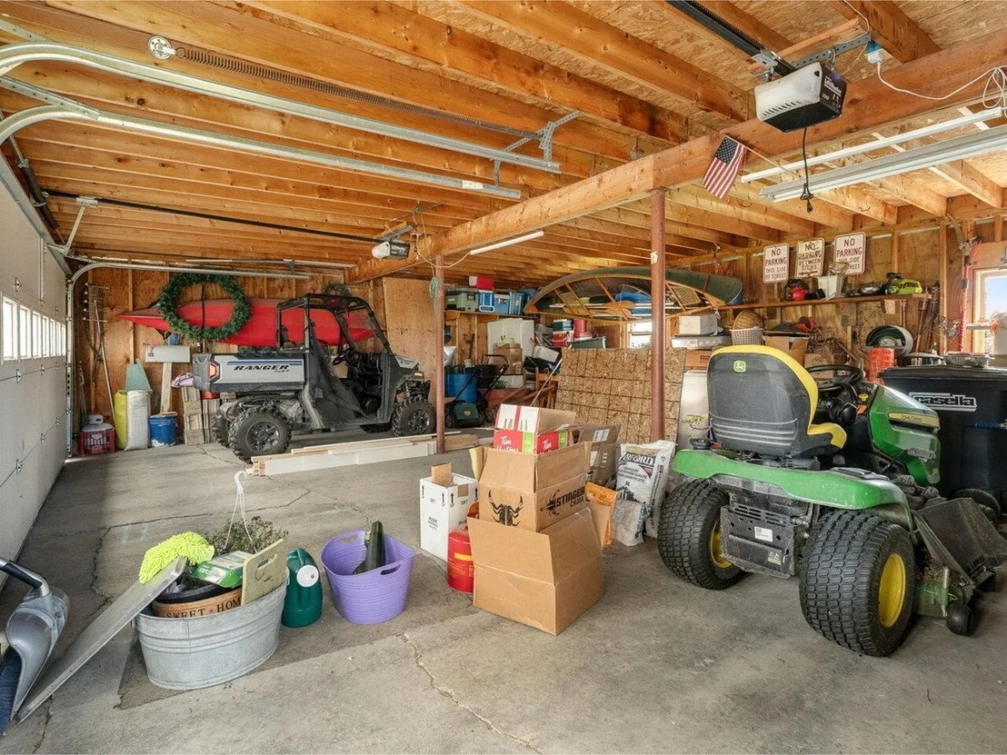 Photo of 771 Robinson