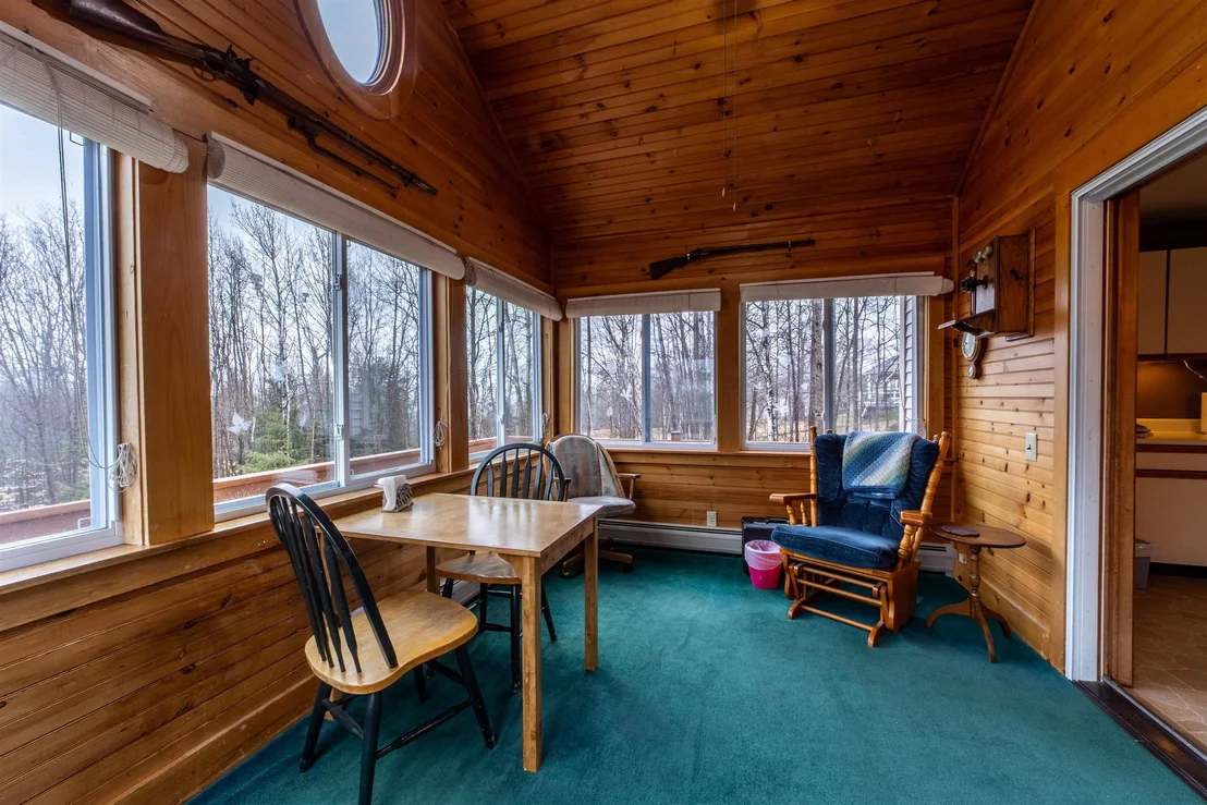 Photo of 450 Upper Birch