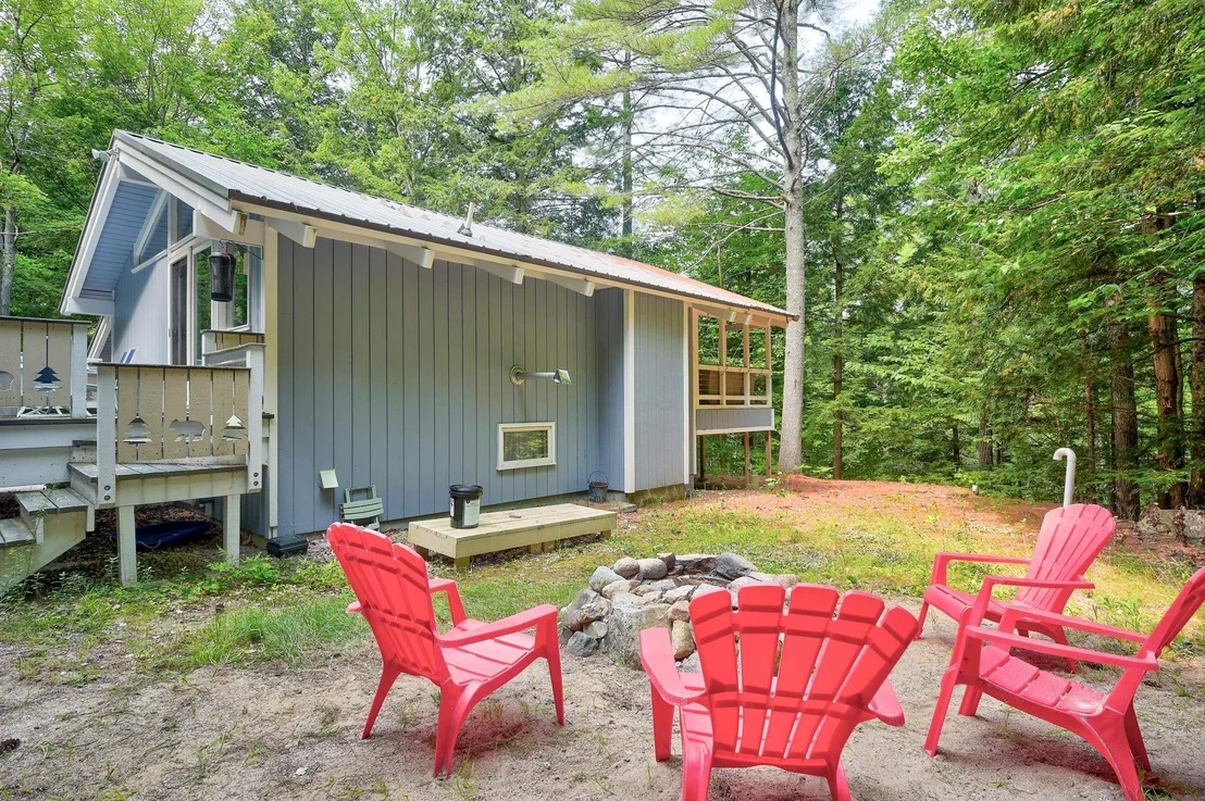 Photo of 400 Rolling Ridge