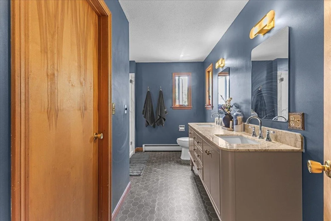 Photo of 2206 Highgate