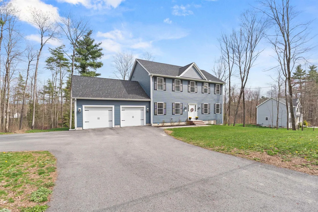 Photo of 303 Derry