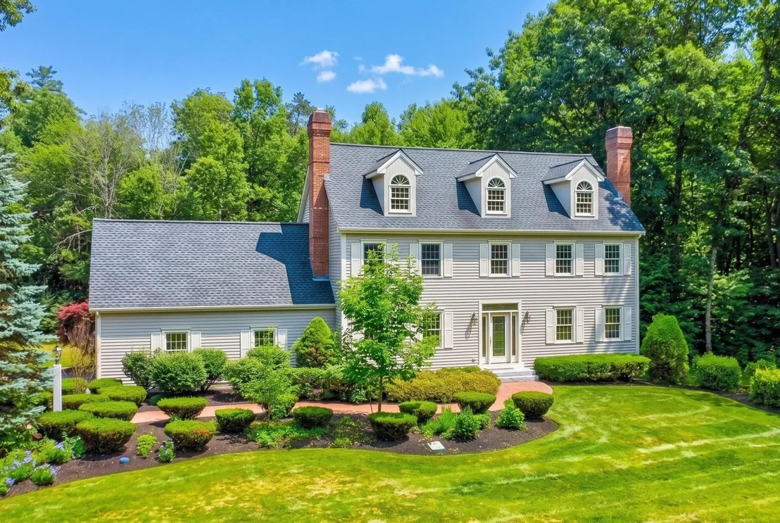 Photo of 8 Bear Hill