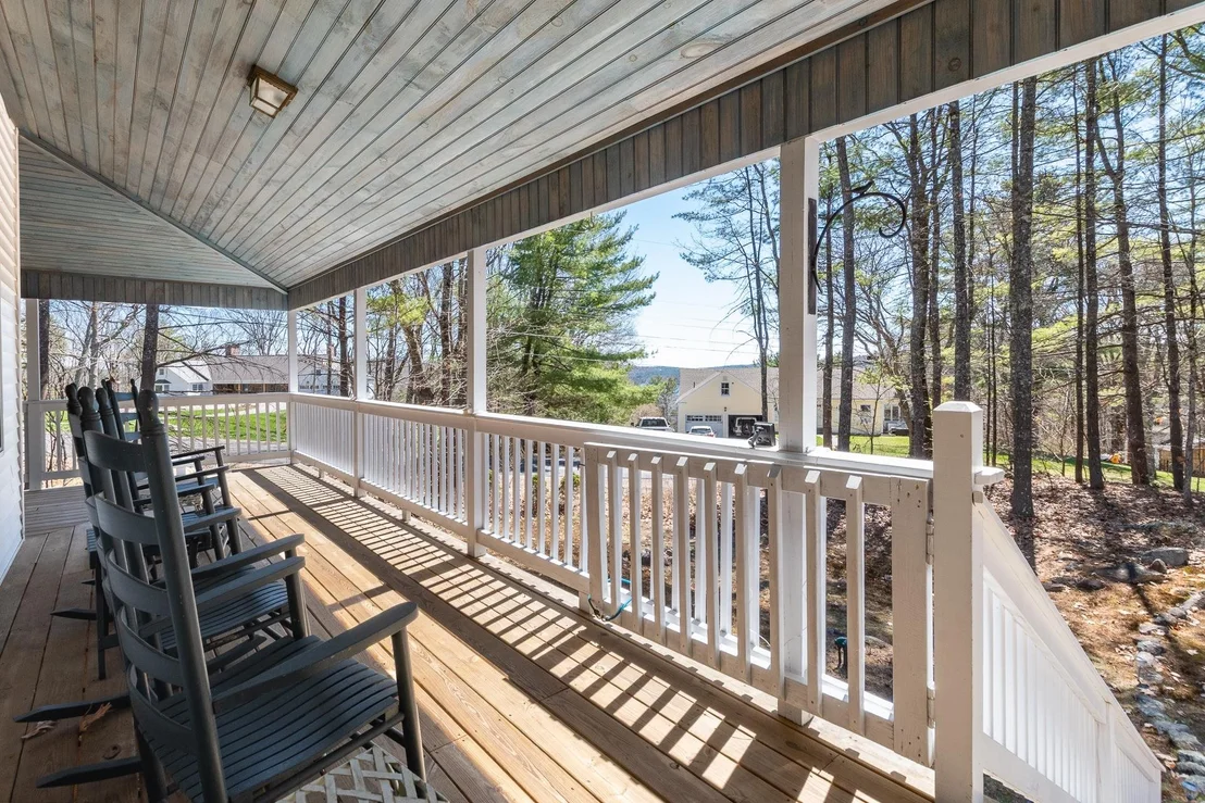 Photo of 8 Oak Knoll