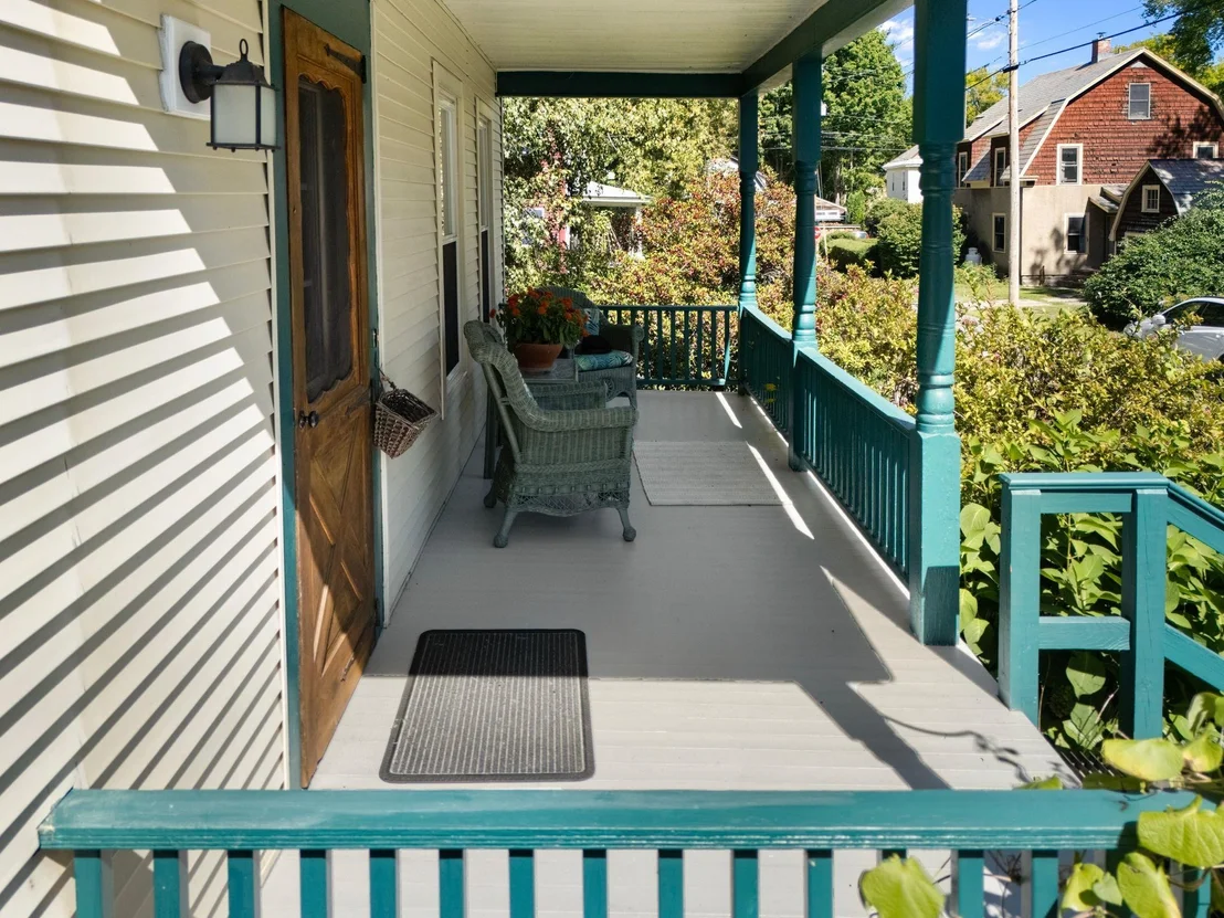 Photo of 19 Blakeslee