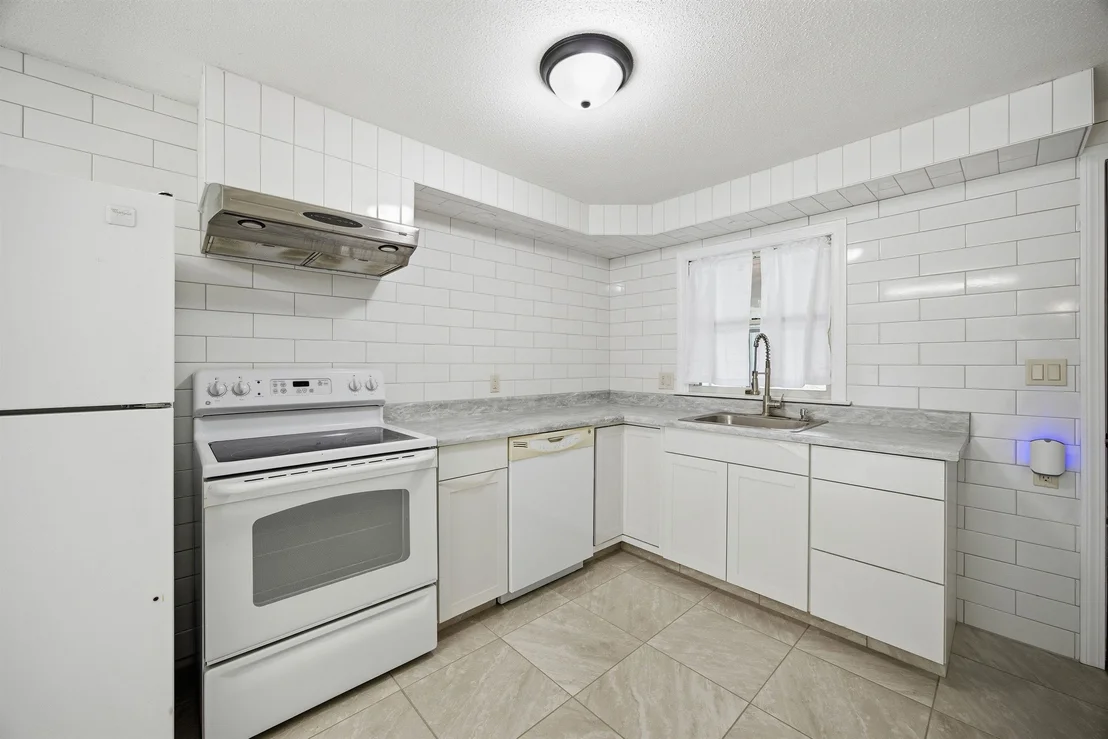 Photo of 461 Coventry