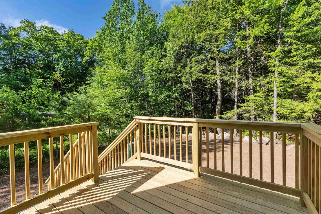 Photo of 32 Deerpoint