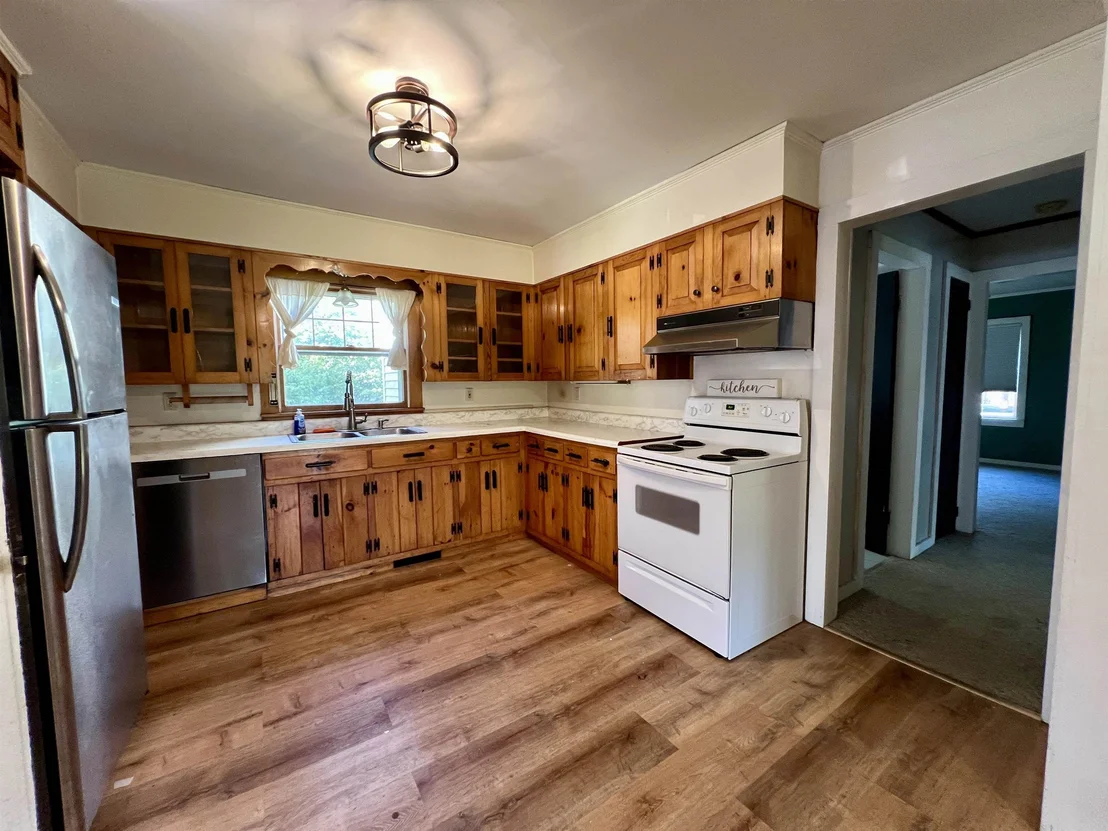 Photo of 159 Riverdale