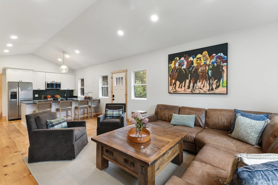 Photo of 92 Oakmont