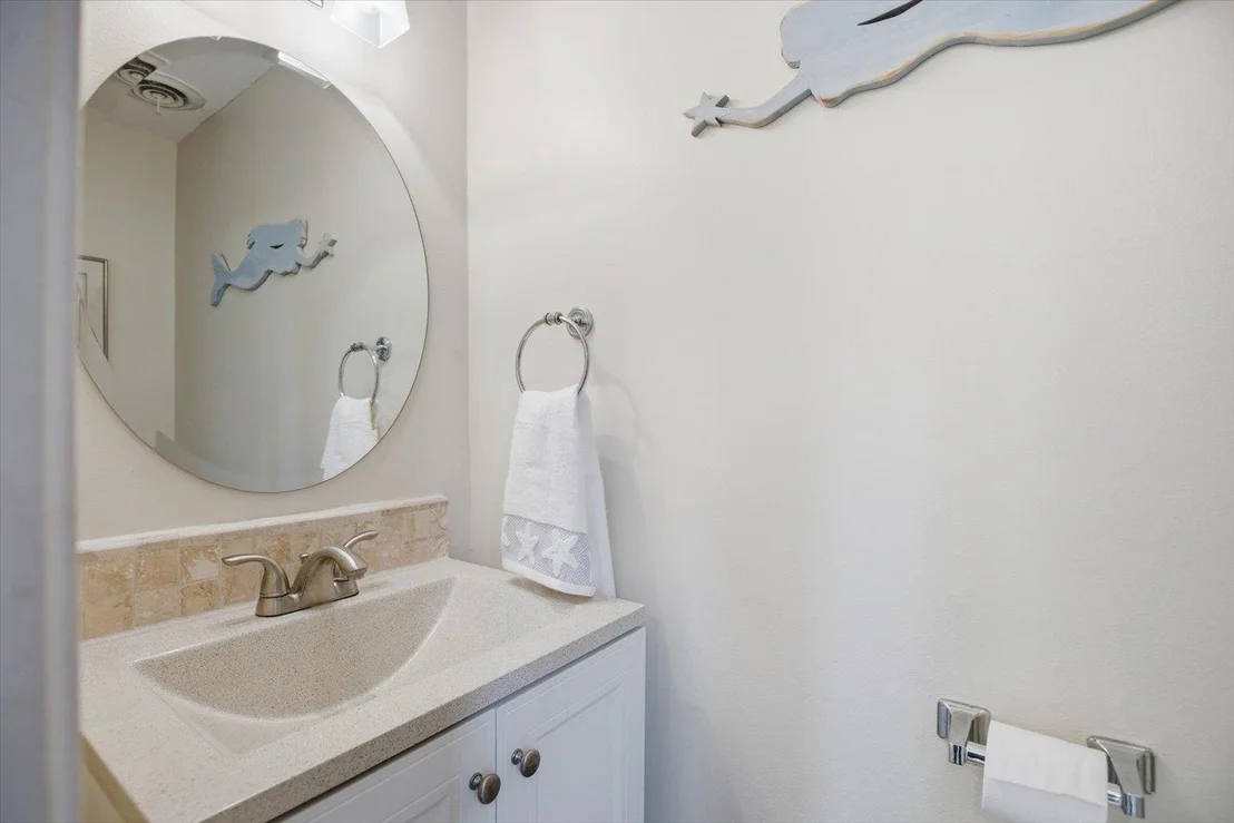 Photo of Unit 8 at 989 Ocean
