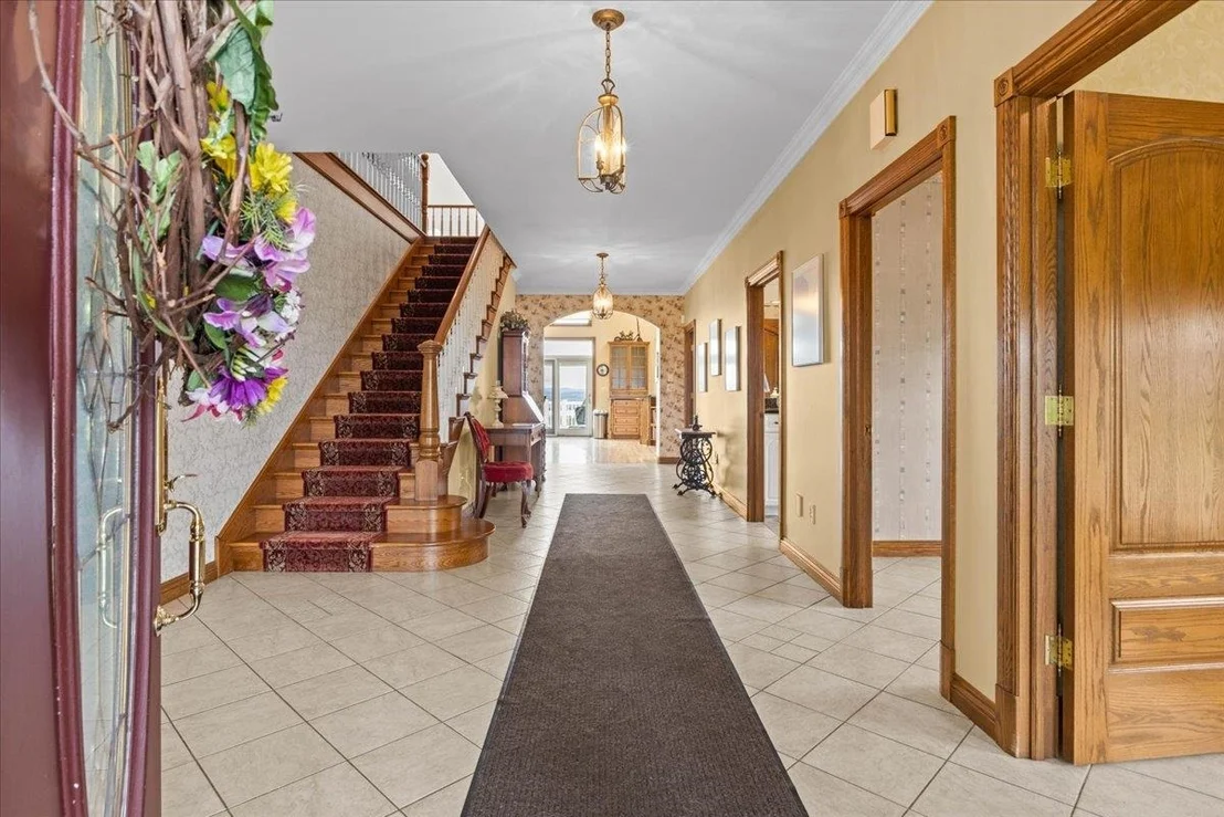 Photo of 1784 Nelson Hill