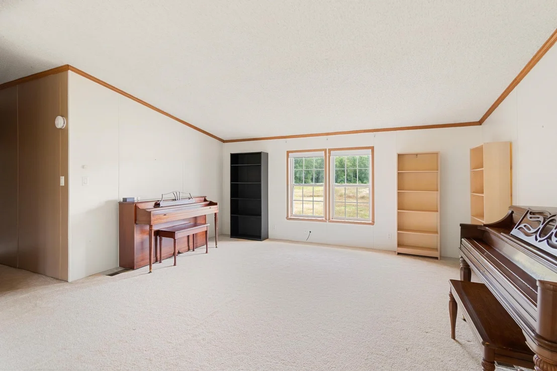 Photo of 425 Mountain View