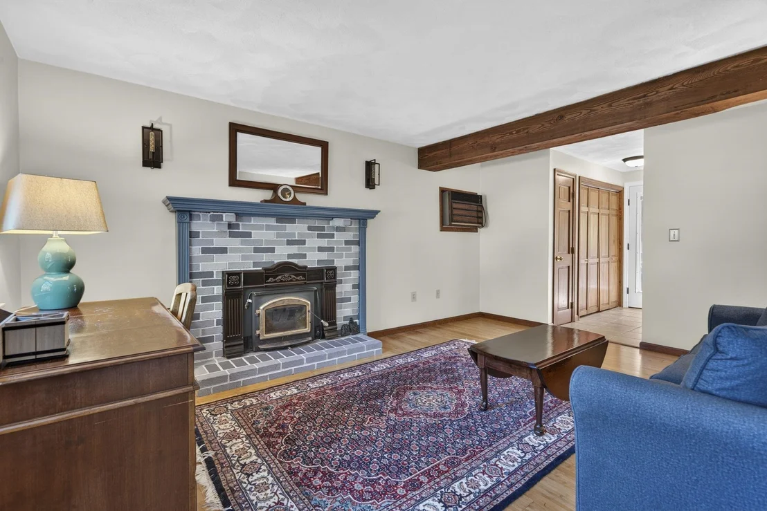 Photo of 28 Longview