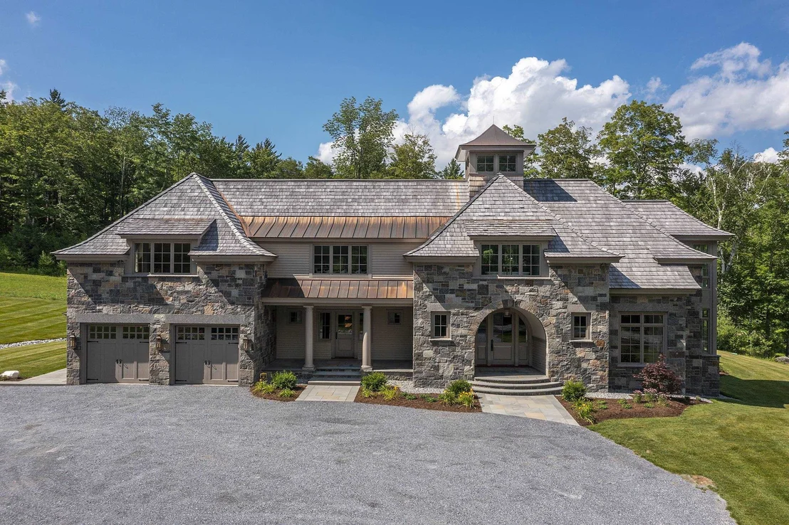 Photo of 551 West Fields