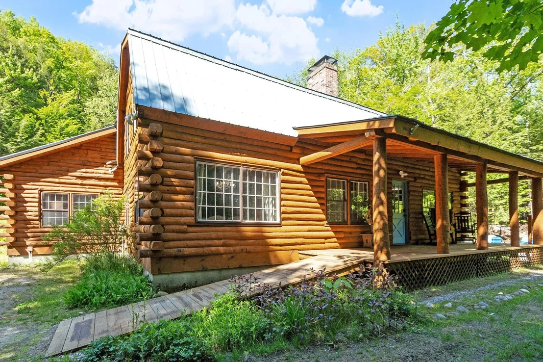 Photo of 77 Whitehouse