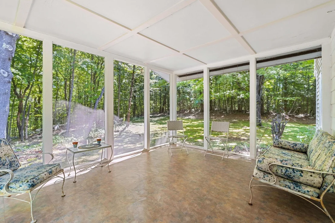 Photo of 84 Stinson