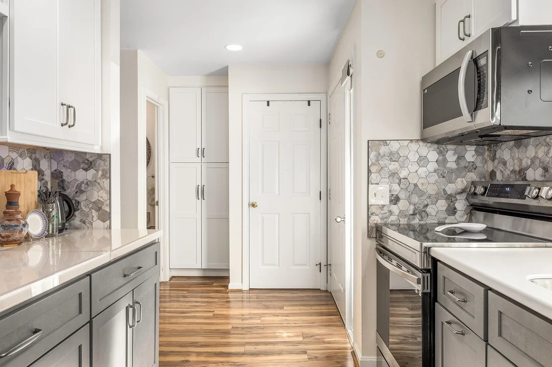 Photo of Unit 125 at 1465 Hooksett