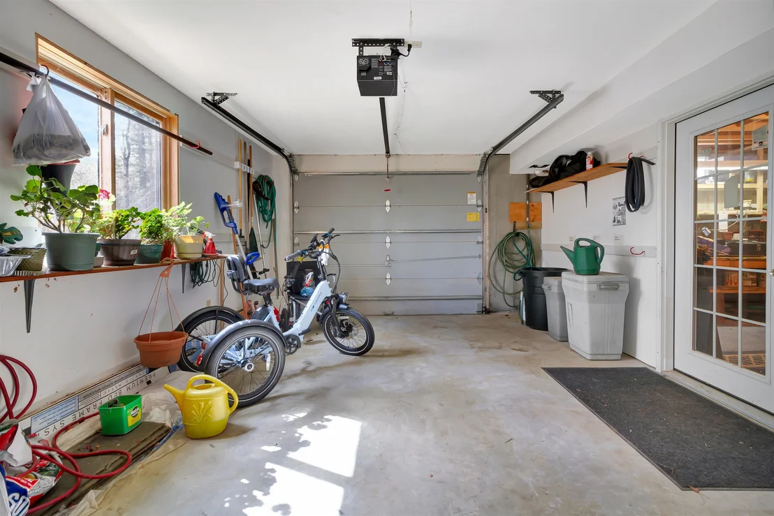 Photo of 1229 Sheldon Hill