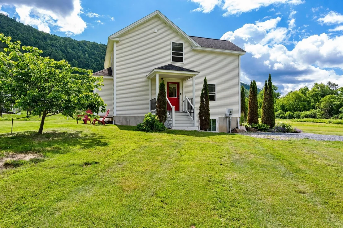 Photo of 11 Doe Meadow
