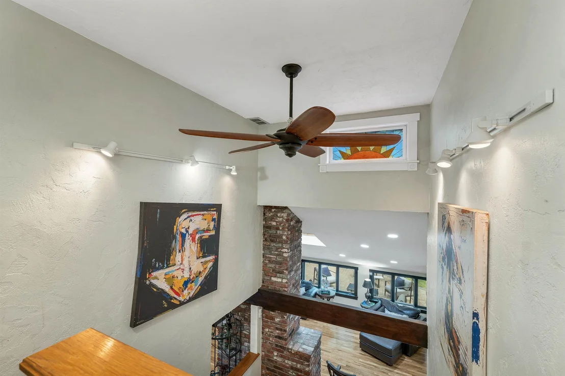 Photo of 125 Castle Hill